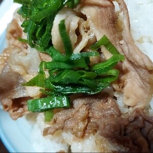 めんつゆで簡単☆豚丼